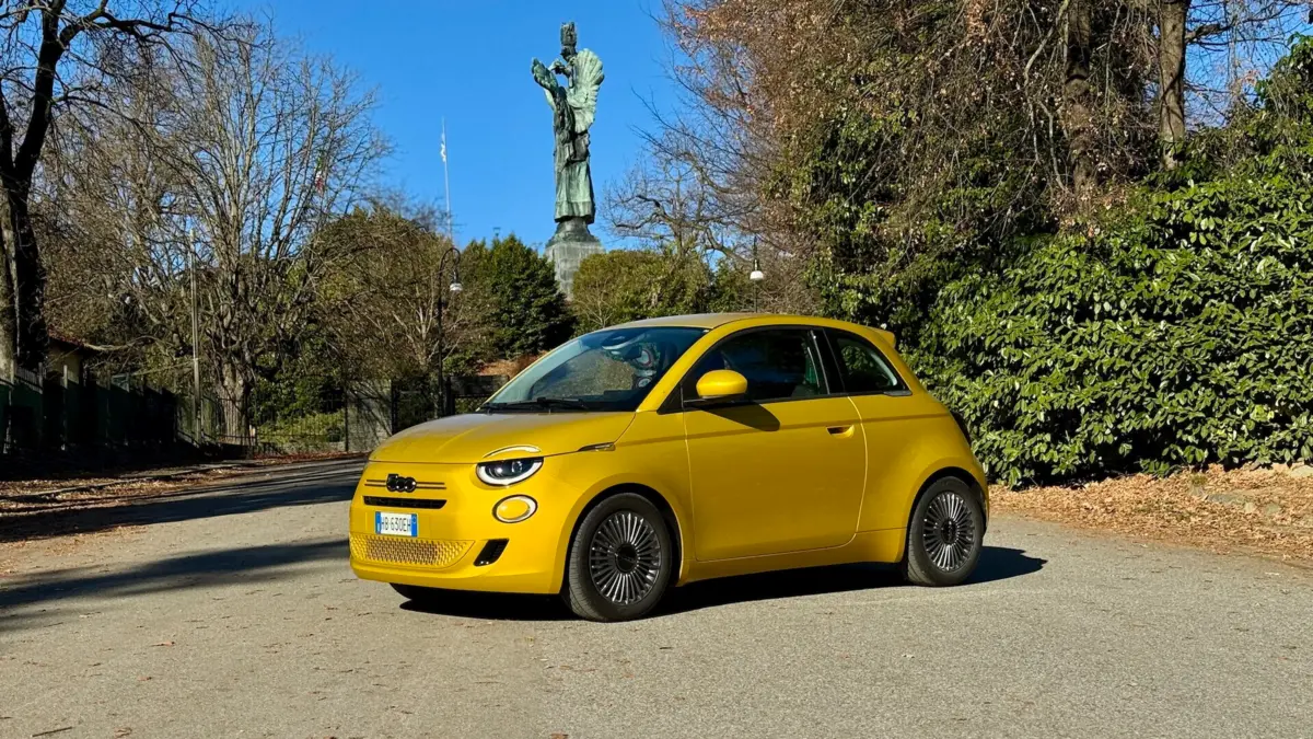 Eerste kennismaking: Fiat 500 Hybrid (2025)